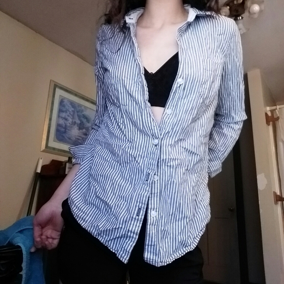 Basic beach button-up - Picture 2 of 3